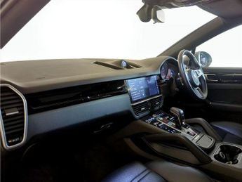 Porsche Cayenne 3.0 V6 E-Hybrid 14.1kWh TiptronicS 4WD Euro 6 (s/s) 5dr (3.6kW C
