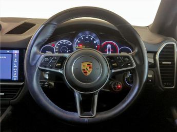 Porsche Cayenne 3.0 V6 E-Hybrid 14.1kWh TiptronicS 4WD Euro 6 (s/s) 5dr (3.6kW C