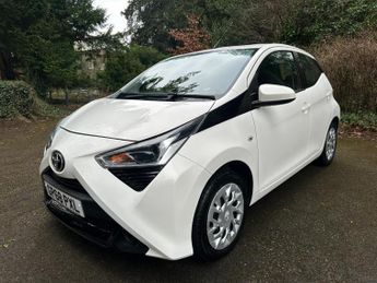 Toyota AYGO 1.0 VVT-i x-play Euro 6 5dr