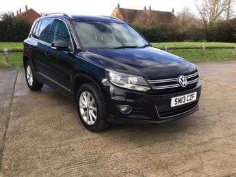 Volkswagen Tiguan 2.0 TDI BlueMotion Tech SE DSG 4WD Euro 5 (s/s) 5dr