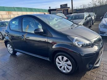 Toyota AYGO 1.0 VVT-i Move Euro 5 5dr