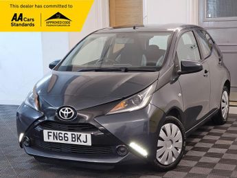 Toyota AYGO 1.0 VVT-i x-play Euro 5 5dr Euro 5