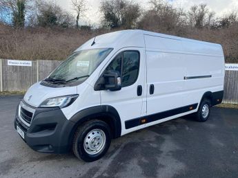 Peugeot Boxer 2.2 BlueHDi 435 Professional L4 H2 Euro 6 (s/s) 5dr