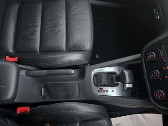 Volkswagen Golf 2.0 TDI DPF GT Hatchback 5dr Diesel DSG (169 g/km, 168 bhp)