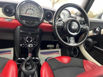 MINI Convertible 1.6 Cooper S Steptronic Euro 5 2dr
