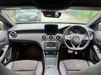 Mercedes-Benz A Class 1.5 A180d AMG Line (Premium) 7G-DCT Euro 6 (s/s) 5dr