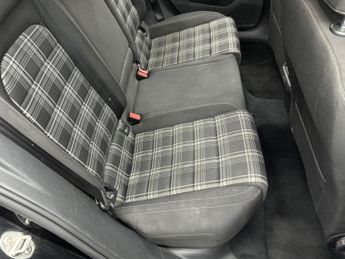 Volkswagen Golf 2.0 TDI BlueMotion Tech GTD DSG Euro 6 (s/s) 5dr