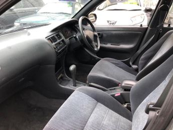 Toyota Corolla 1.6 Executive 5dr