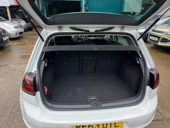 Volkswagen Golf 2.0 TDI BlueMotion Tech GT DSG Euro 5 (s/s) 5dr