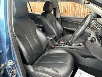 MG MG5 52.5kWh Exclusive Auto 5dr