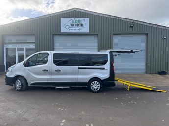 Renault Trafic 1.6 dCi 29 Business LWB Euro 5 5dr (9 Seat)