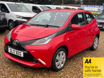 Toyota AYGO 1.0 VVT-i x-play Euro 6 5dr