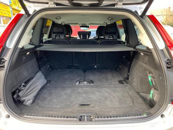 Volvo XC90 2.0 B5 MHEV Momentum Auto 4WD Euro 6 (s/s) 5dr