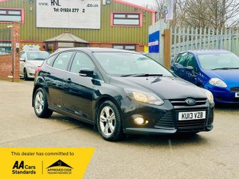 Ford Focus 1.0T EcoBoost Zetec Euro 5 (s/s) 5dr