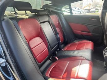 Jaguar XE 2.0d R-Sport Auto Euro 6 (s/s) 4dr