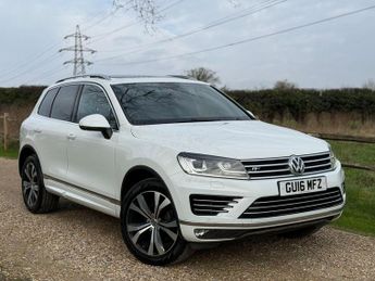 Volkswagen Touareg 3.0 TDI V6 BlueMotion Tech R-Line Tiptronic 4WD Euro 6 (s/s) 5dr