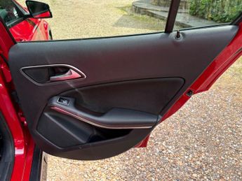 Mercedes-Benz GLA 2.0 GLA250 AMG Line (Premium Plus) 7G-DCT 4MATIC Euro 6 (s/s) 5d