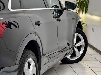 Audi e-tron 50 Technik Auto quattro 5dr 71.2kWh