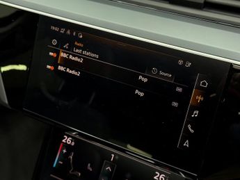 Audi e-tron 50 Technik Auto quattro 5dr 71.2kWh