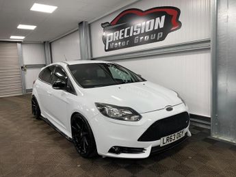 Ford Focus 2.0T EcoBoost ST-2 Euro 5 (s/s) 5dr