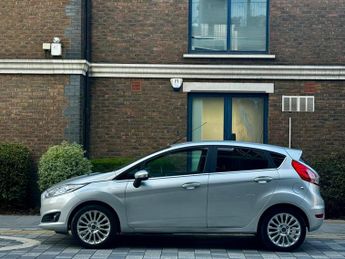 Ford Fiesta 1.0T EcoBoost Titanium Euro 5 (s/s) 5dr