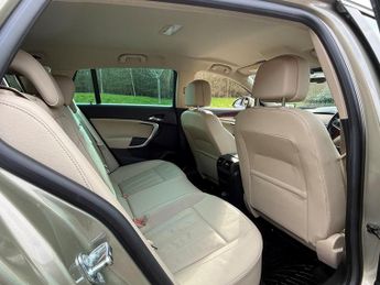 Vauxhall Insignia 2.0 CDTi Elite Nav Sports Tourer Auto Euro 5 5dr