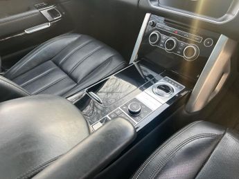 Land Rover Range Rover 4.4 SD V8 Autobiography Auto 4WD Euro 6 (s/s) 5dr