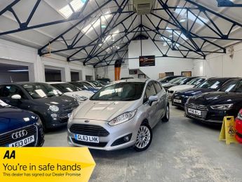 Ford Fiesta 1.0T EcoBoost Titanium Euro 5 (s/s) 5dr