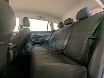 MG MG5 52.5kWh Excite Auto 5dr