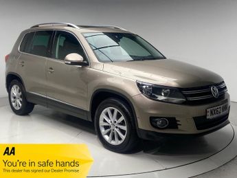Volkswagen Tiguan 2.0 TDI BlueMotion Tech SE DSG 4WD Euro 5 (s/s) 5dr