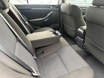 Toyota Avensis 1.8 VVT-i TR 5dr