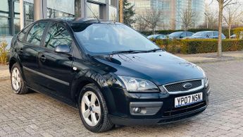 Ford Focus 1.6 Focus Zetec Climate Auto 5dr