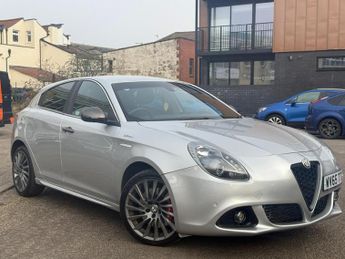 Alfa Romeo Giulietta 2.0 JTDM-2 QV Line Euro 6 (s/s) 5dr