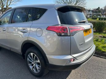 Toyota RAV4 2.5 VVT-h Business Edition Plus CVT Euro 6 (s/s) 5dr (Safety Sen