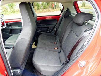 VOLKSWAGEN e-up! 36.8kWh e-up! Hatchback 5dr Electric Auto (82 ps)
