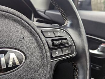 Kia Niro 64kWh 4+ Auto 5dr