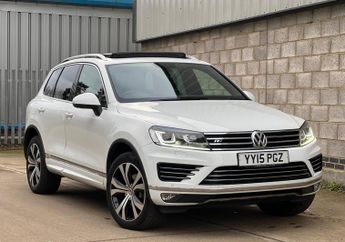 Volkswagen Touareg 3.0 TDI V6 BlueMotion Tech R-Line Tiptronic 4WD Euro 6 (s/s) 5dr
