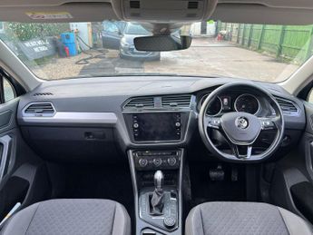 Volkswagen Tiguan 2.0 TDI SE Navigation DSG 4Motion Euro 6 (s/s) 5dr