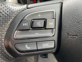 MG MG5 52.5kWh Exclusive Auto 5dr
