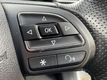 MG MG5 52.5kWh Exclusive Auto 5dr