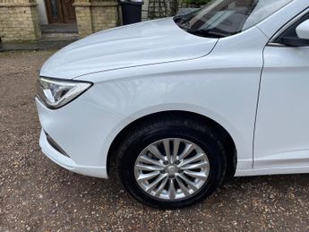 MG MG5 52.5kWh Exclusive Auto 5dr