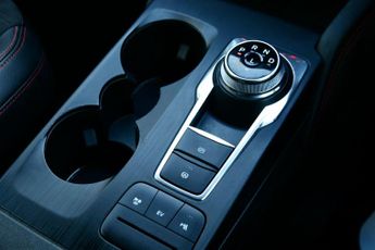 Ford Kuga 2.5 EcoBoost Duratec 14.4kWh ST-Line X First Edition CVT Euro 6 