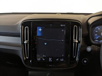 Volvo XC40 2.0 D4 R-Design Pro Auto AWD Euro 6 (s/s) 5dr