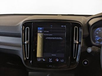 Volvo XC40 2.0 D4 R-Design Pro Auto AWD Euro 6 (s/s) 5dr