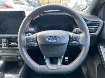 Ford Focus 1.0T EcoBoost MHEV ST-Line X DCT Euro 6 (s/s) 5dr