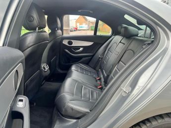 Mercedes-Benz C Class 2.1 C220 BlueTEC AMG Line G-Tronic+ Euro 6 (s/s) 4dr