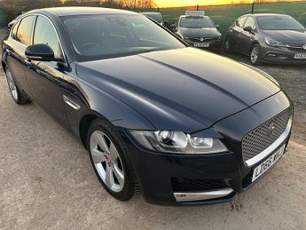 Jaguar XF 2.0d Portfolio Auto Euro 6 (s/s) 4dr