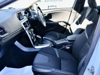 Volvo V40 2.0 D2 R-Design Edition Auto Euro 6 (s/s) 5dr