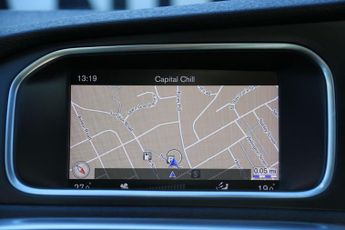Volvo V40 2.0 D2 R-Design Edition Auto Euro 6 (s/s) 5dr