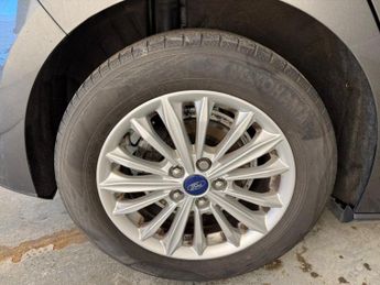 Ford Focus 1.0T EcoBoost Titanium Euro 6 (s/s) 5dr